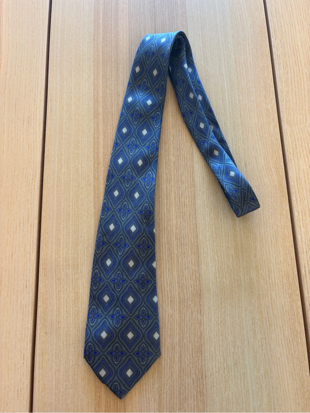 VALENTINO luxury 100% silk tie